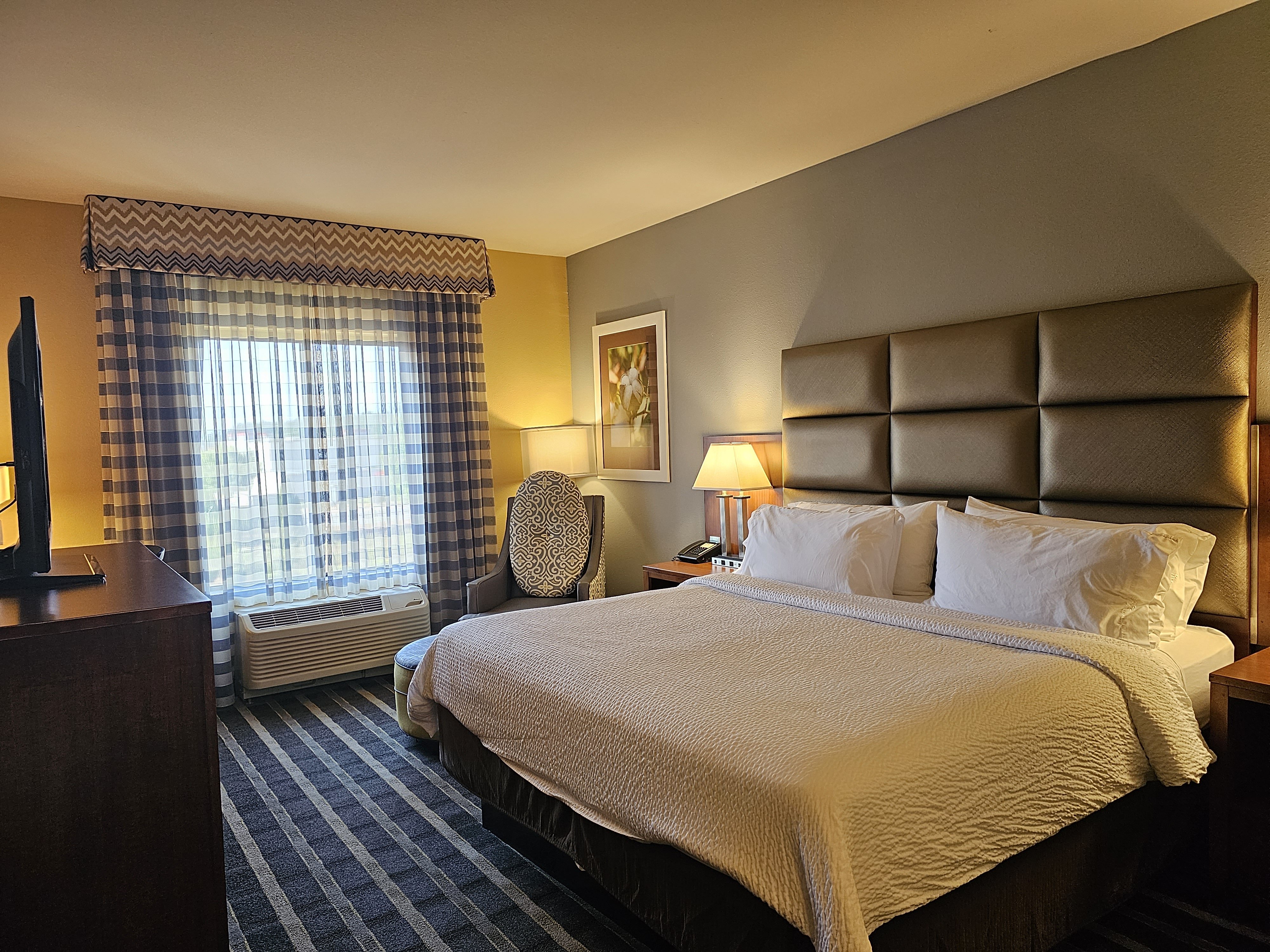 holiday inn express and suites perry national fairground area by ihg