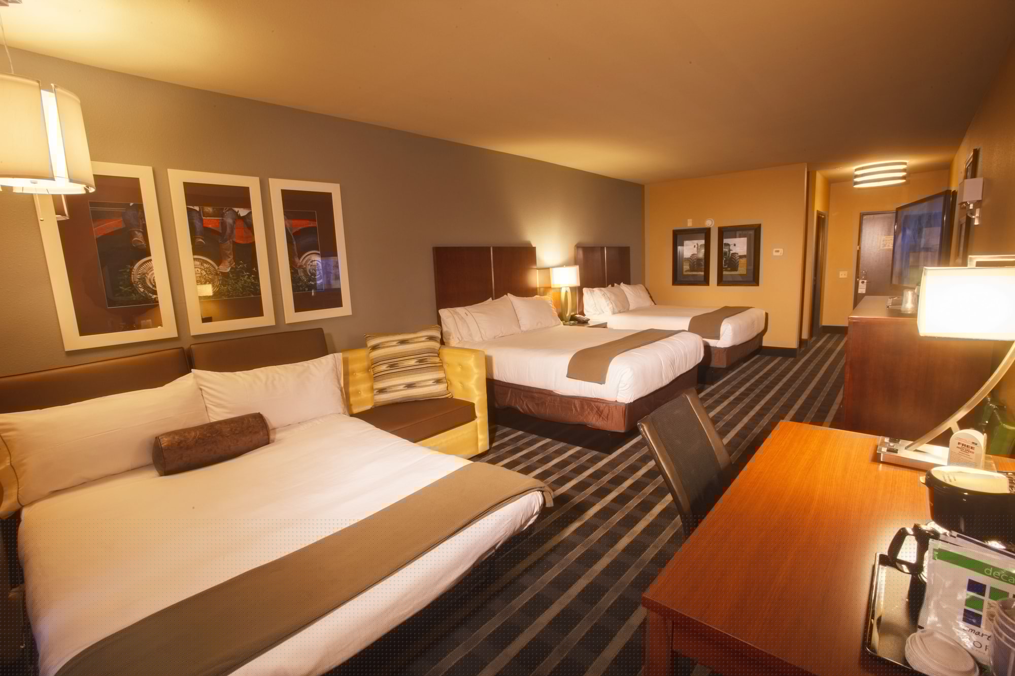 holiday inn express and suites perry national fairground area by ihg