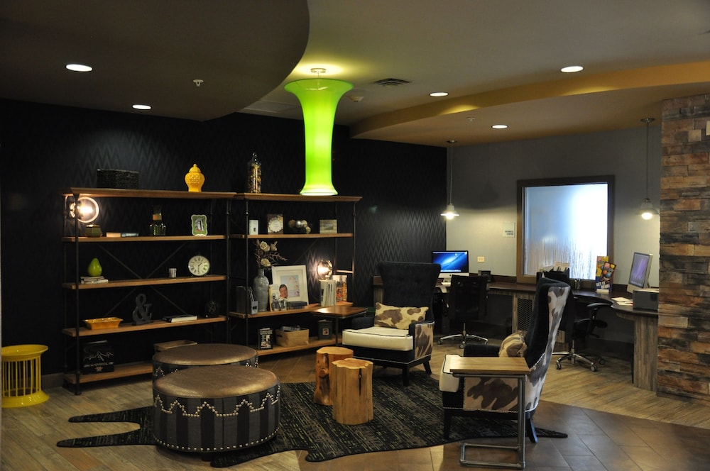 holiday inn express and suites perry national fairground area by ihg