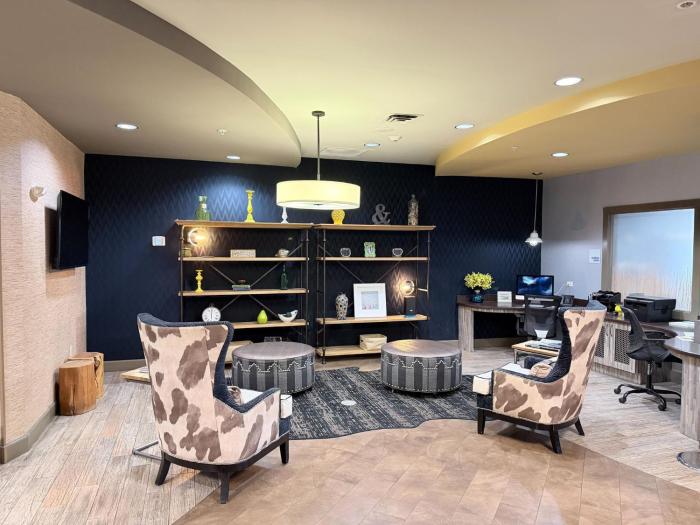 holiday inn express and suites perry national fairground area by ihg