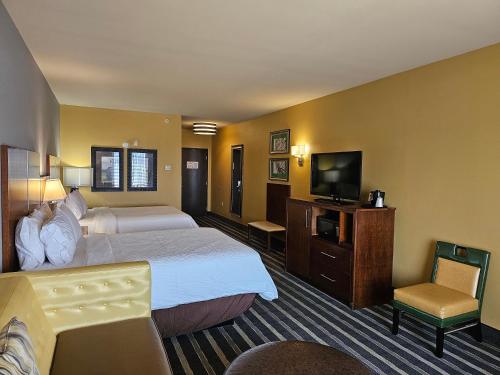 holiday inn express and suites perry national fairground area by ihg