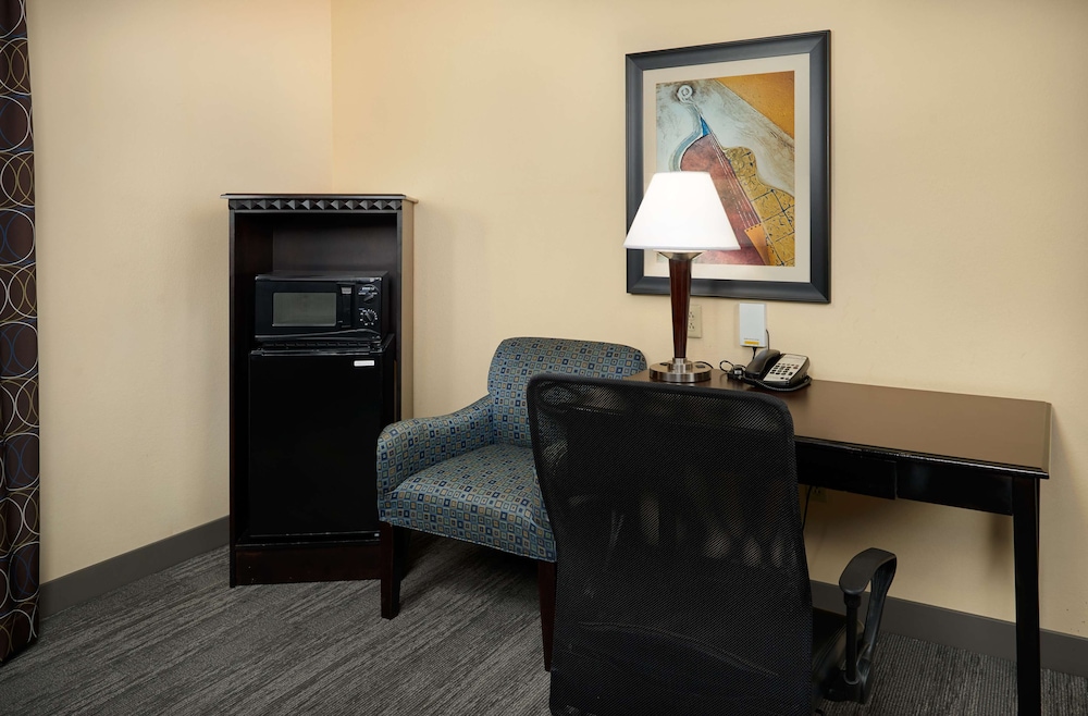 hampton inn and suites mt juliet