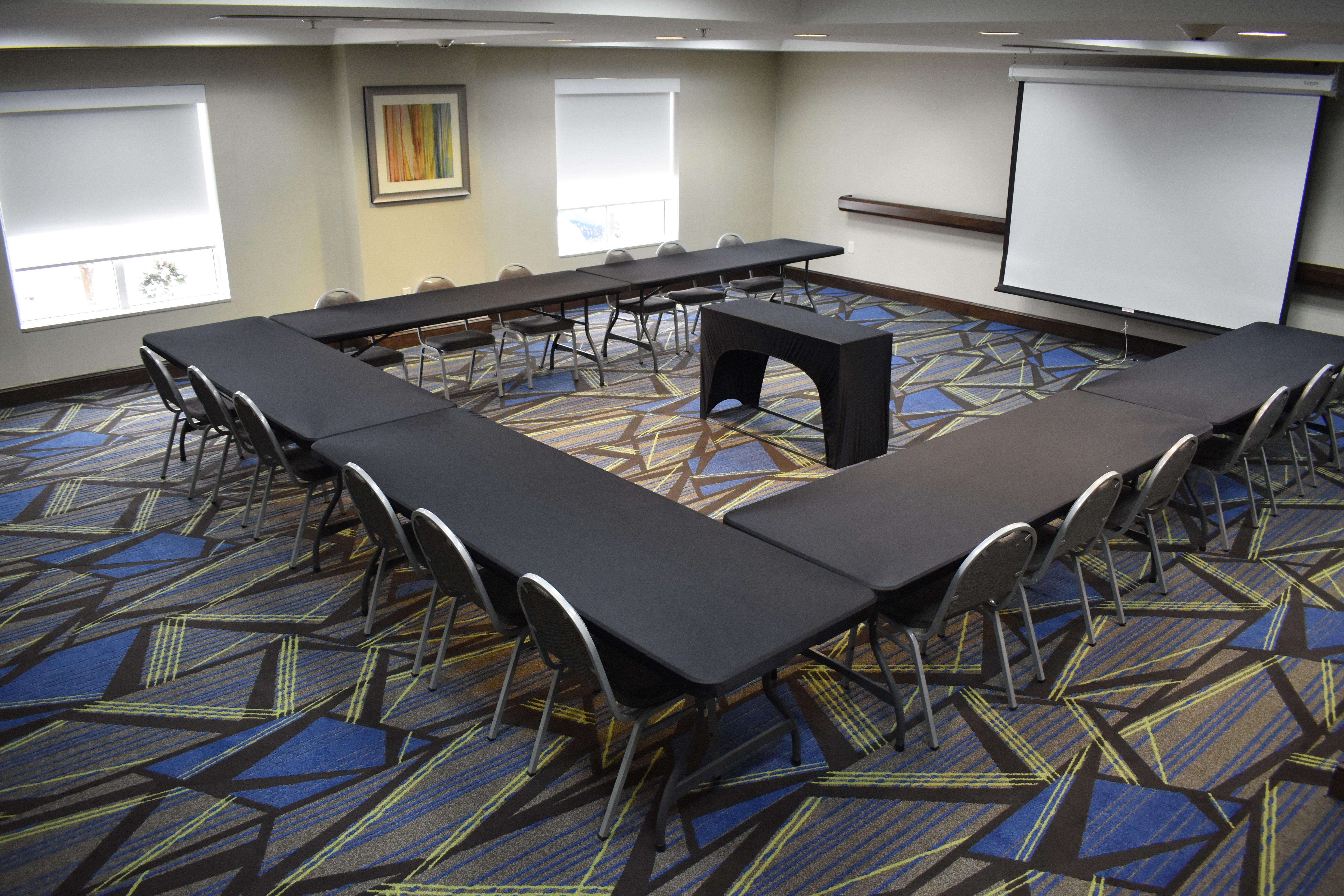 holiday inn express and suites caryville by ihg