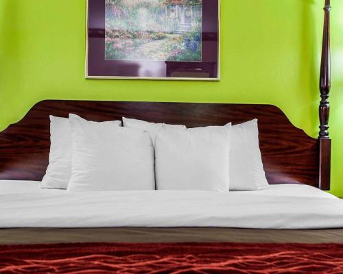 quality inn arcola