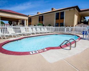 quality inn arcola