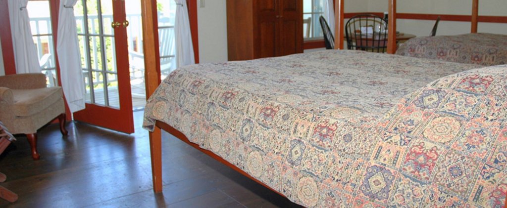 Artists Colony Inn,Columbus>>Bloomington,3 star