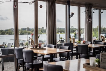 hotel restaurant zalen hoogeerd