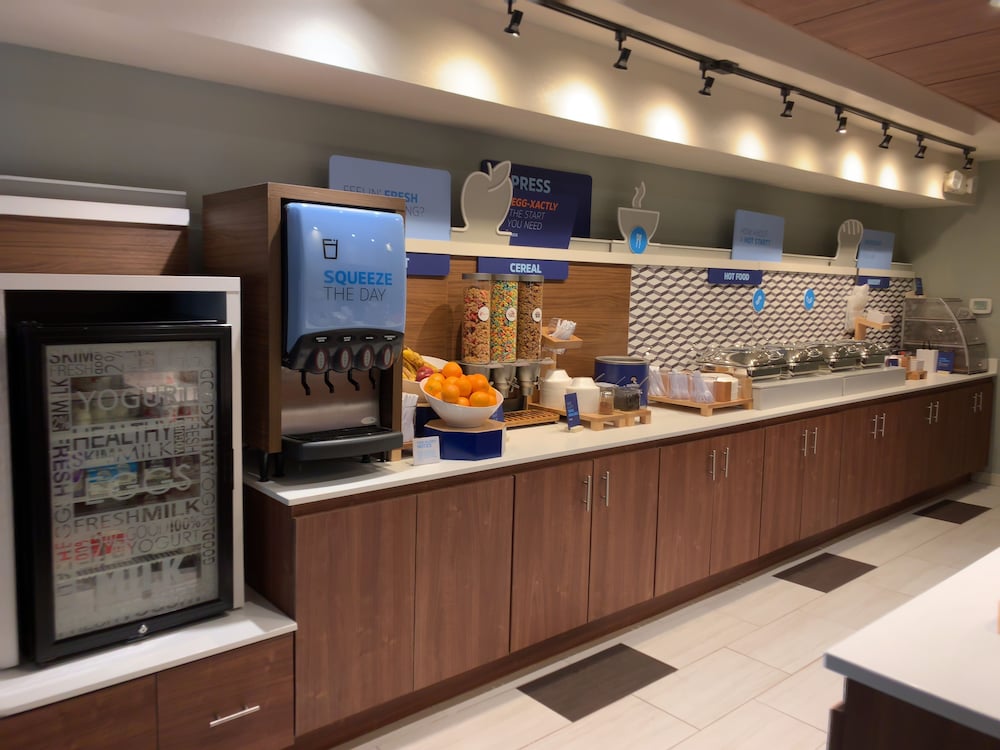 holiday inn express and suites exmore eastern shor