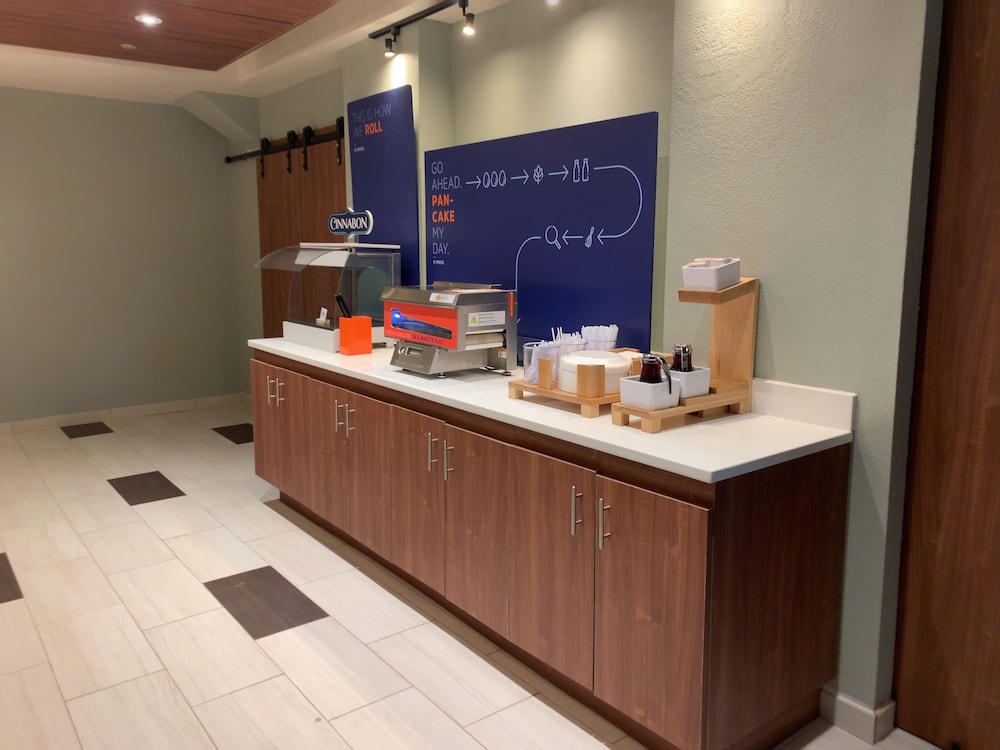 holiday inn express and suites exmore eastern shor