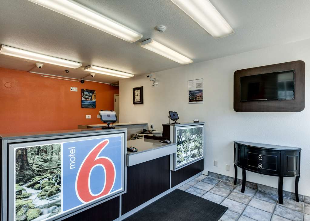 motel 6 spokane wa west