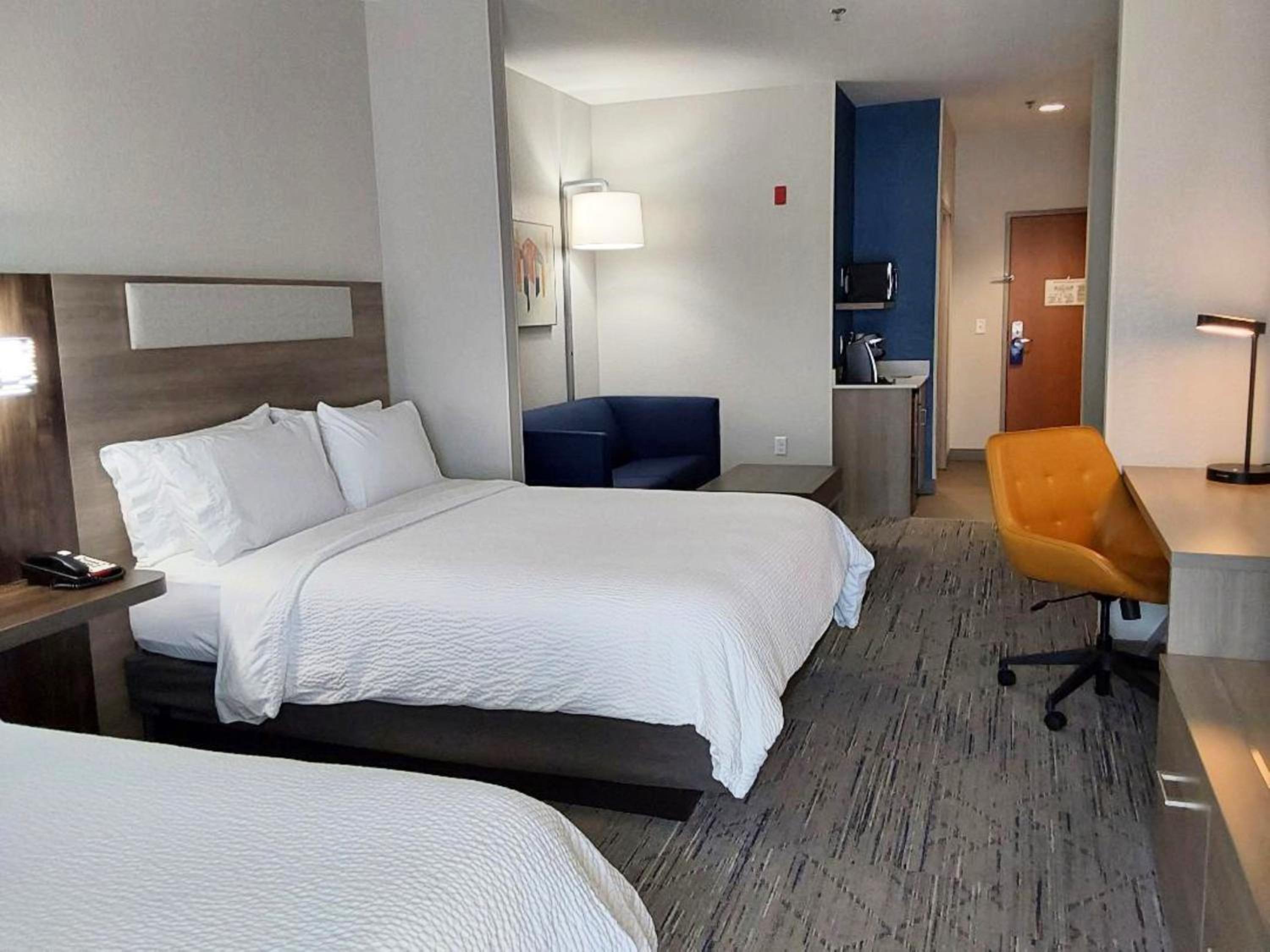 holiday inn express and suites antigo by ihg