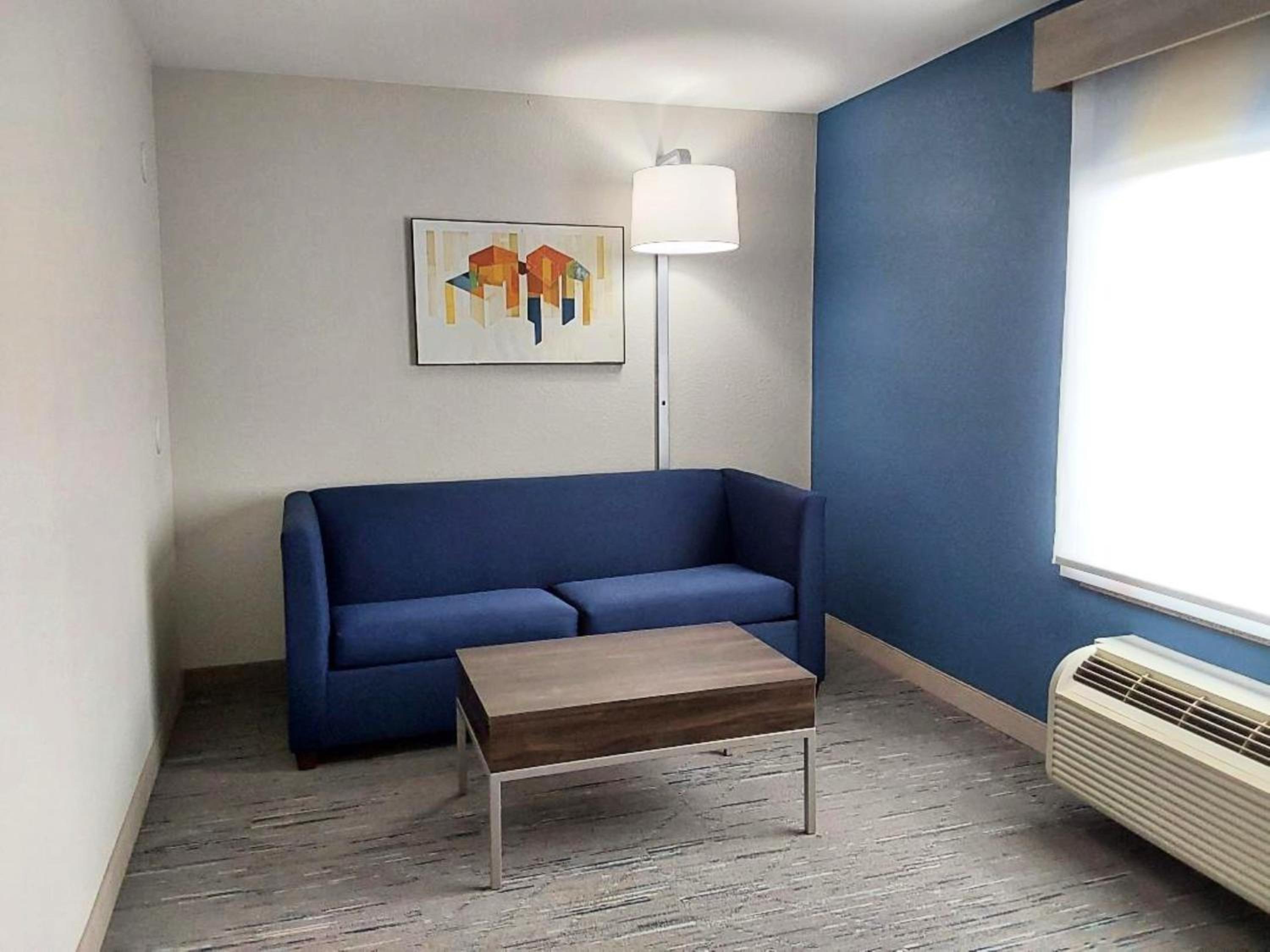 holiday inn express and suites antigo by ihg