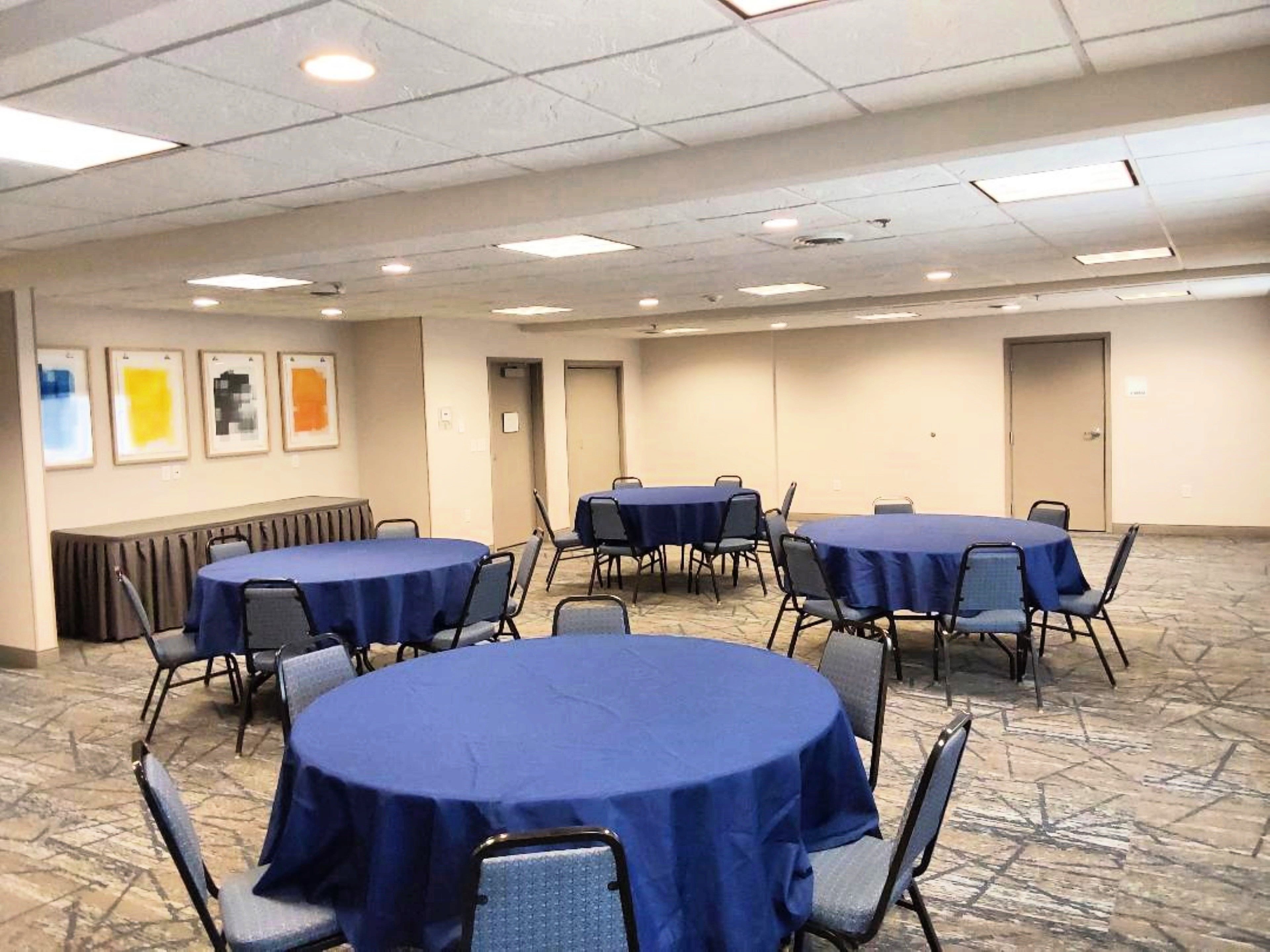 holiday inn express and suites antigo by ihg