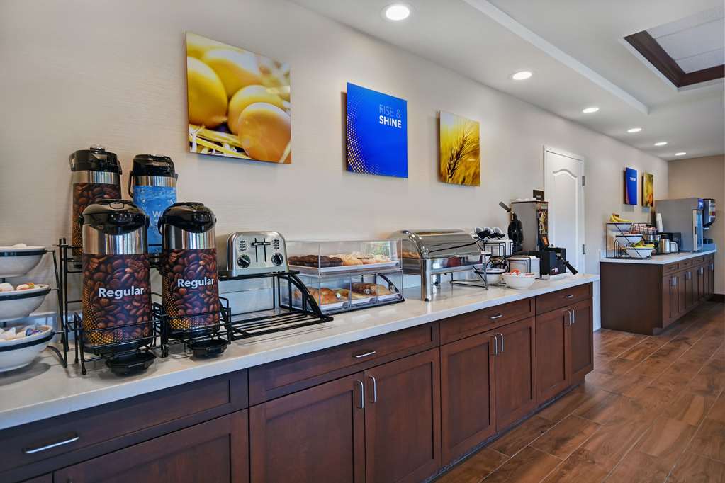 comfort inn and suites wilton