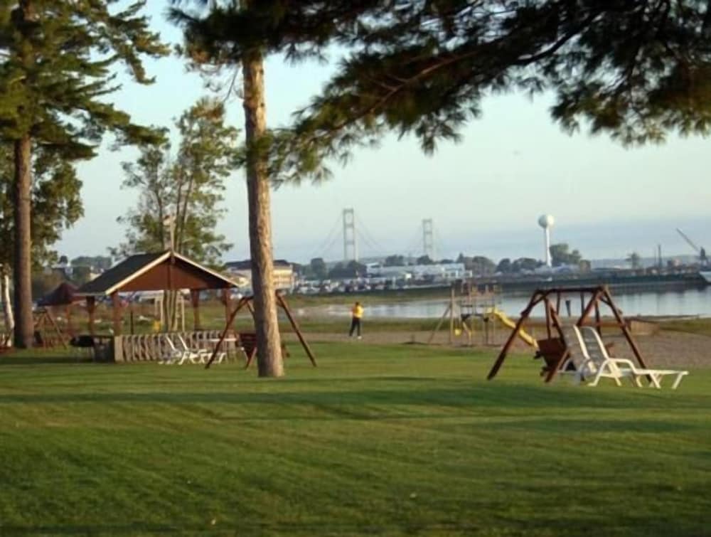 mackinaw city