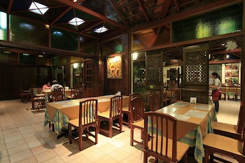 vc suanpaak hotel and serviced apartments