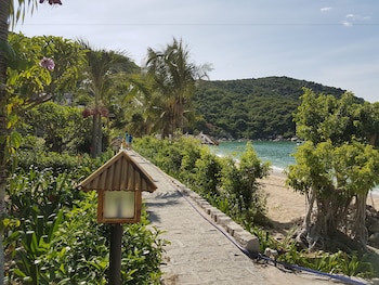 the light coral island resort