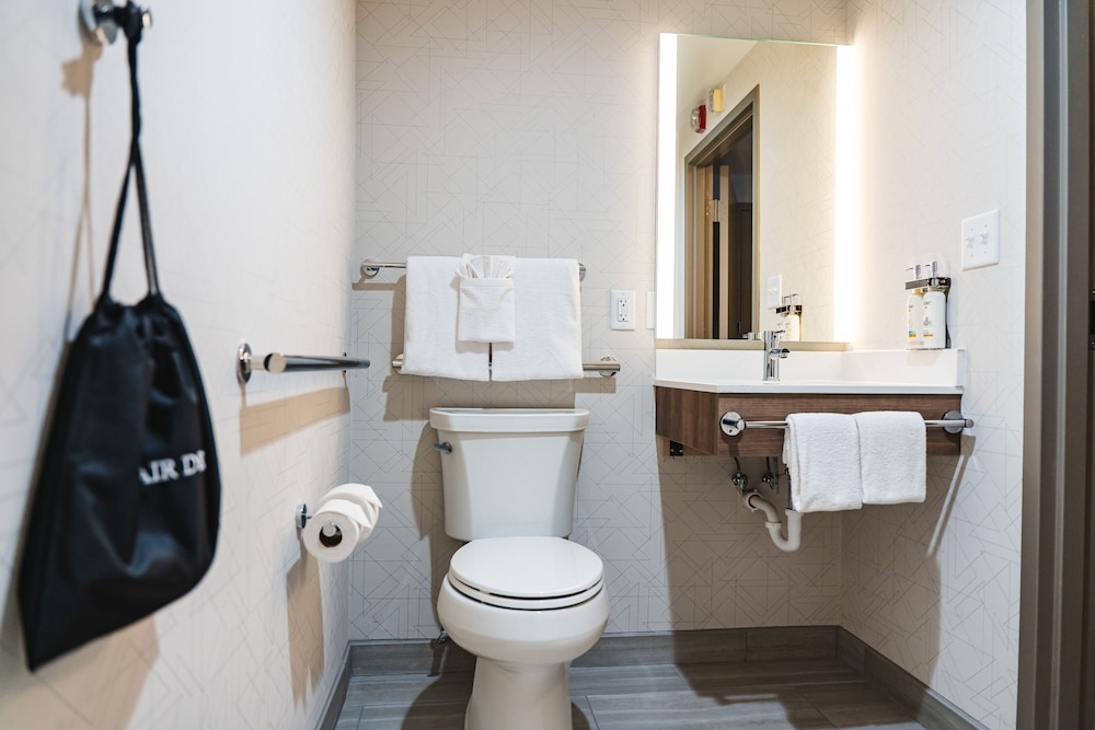 holiday inn express frazer malvern by ihg