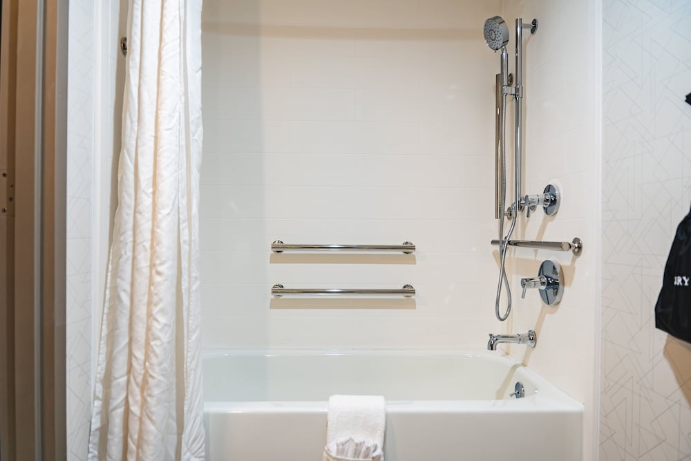 holiday inn express frazer malvern by ihg