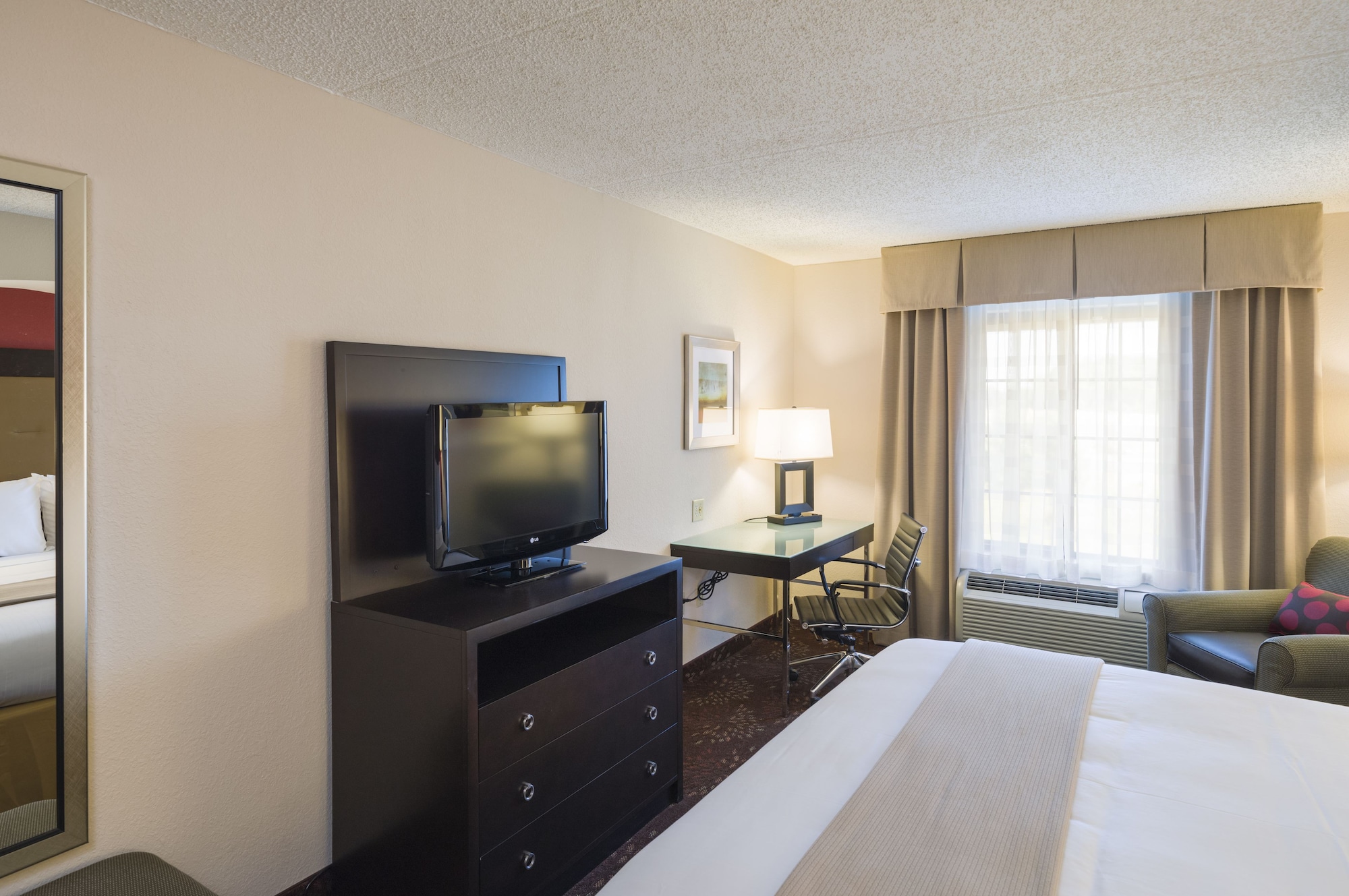 holiday inn express frazer malvern by ihg