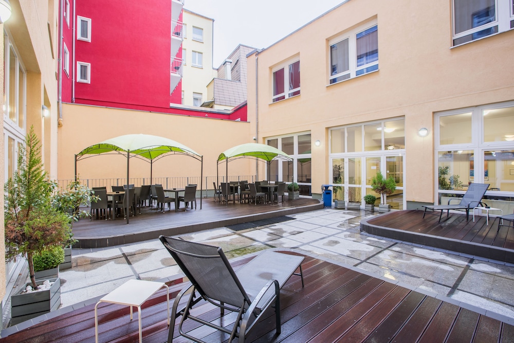 aando dortmund hauptbahnhof hostel