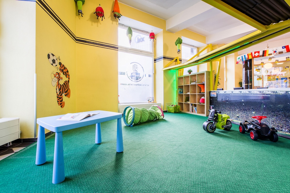 aando dortmund hauptbahnhof hostel