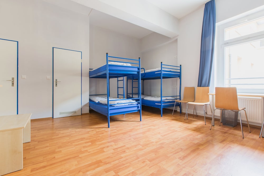 aando dortmund hauptbahnhof hostel