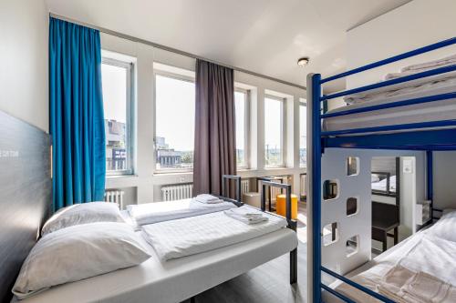 aando aachen hauptbahnhof hostel