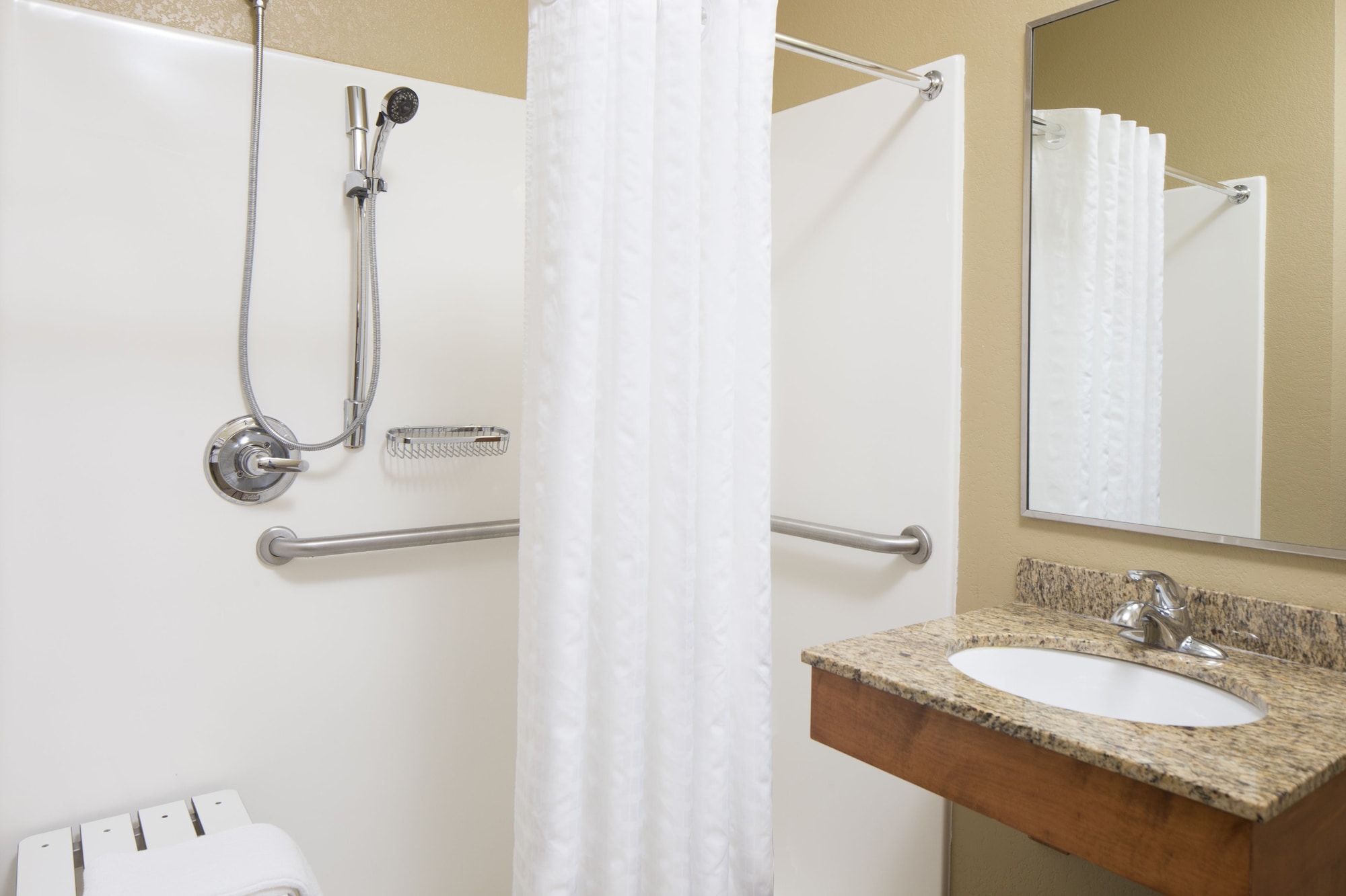 candlewood suites la crosse n by ihg