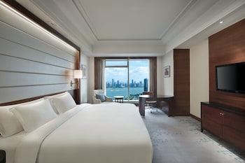crowne plaza nanchang riverside by ihg