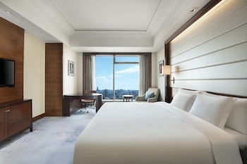 crowne plaza nanchang riverside by ihg
