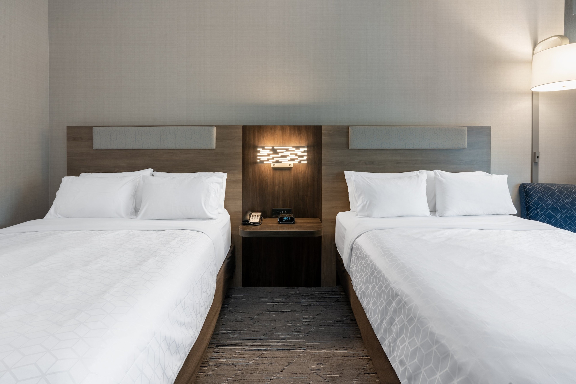holiday inn express and suites vaughan southwest by ihg
