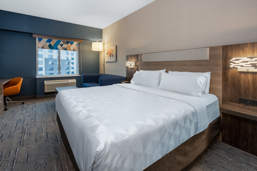 holiday inn express and suites vaughan southwest by ihg