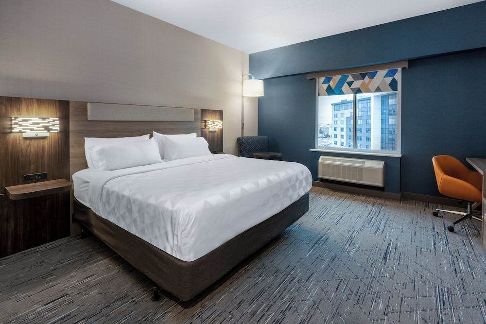 holiday inn express and suites vaughan southwest by ihg