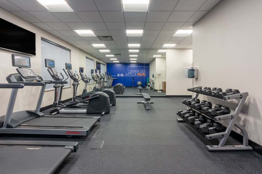 holiday inn express and suites vaughan southwest by ihg