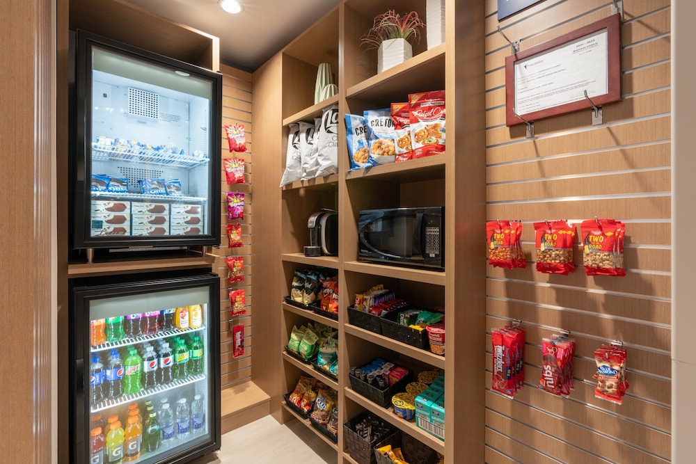 holiday inn express and suites vaughan southwest by ihg