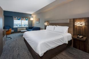 holiday inn express and suites vaughan southwest by ihg