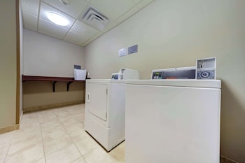 sleep inn and suites bismarck i 94