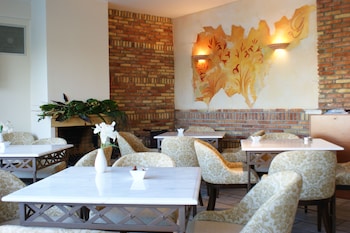 harmony hotel apartments