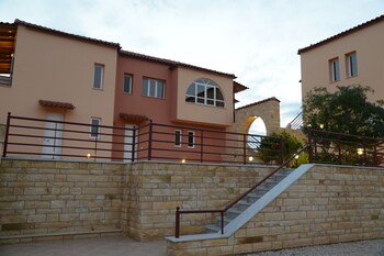 marias filoxenia suites