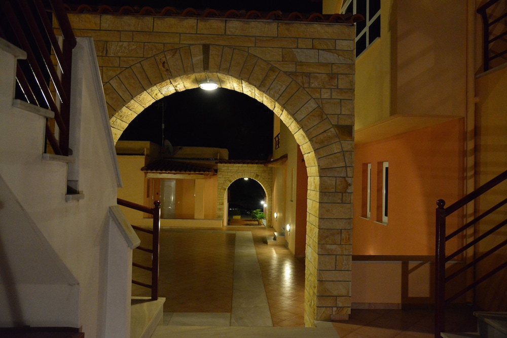 marias filoxenia suites