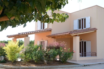 marias filoxenia suites
