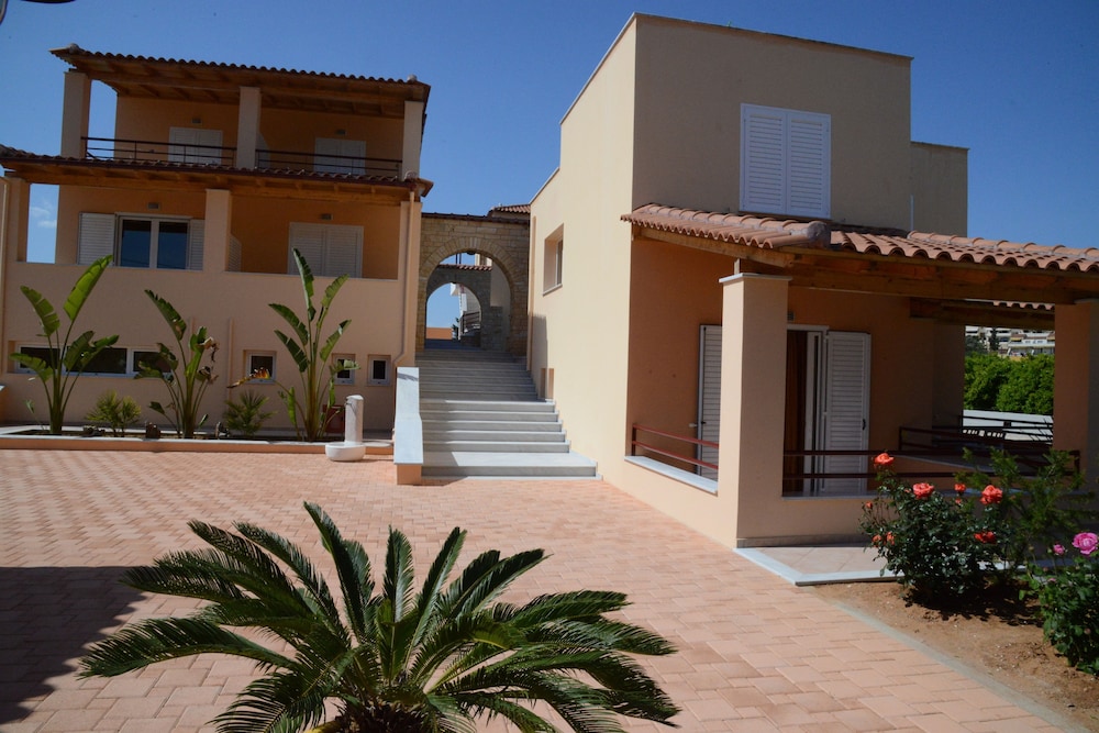 marias filoxenia suites