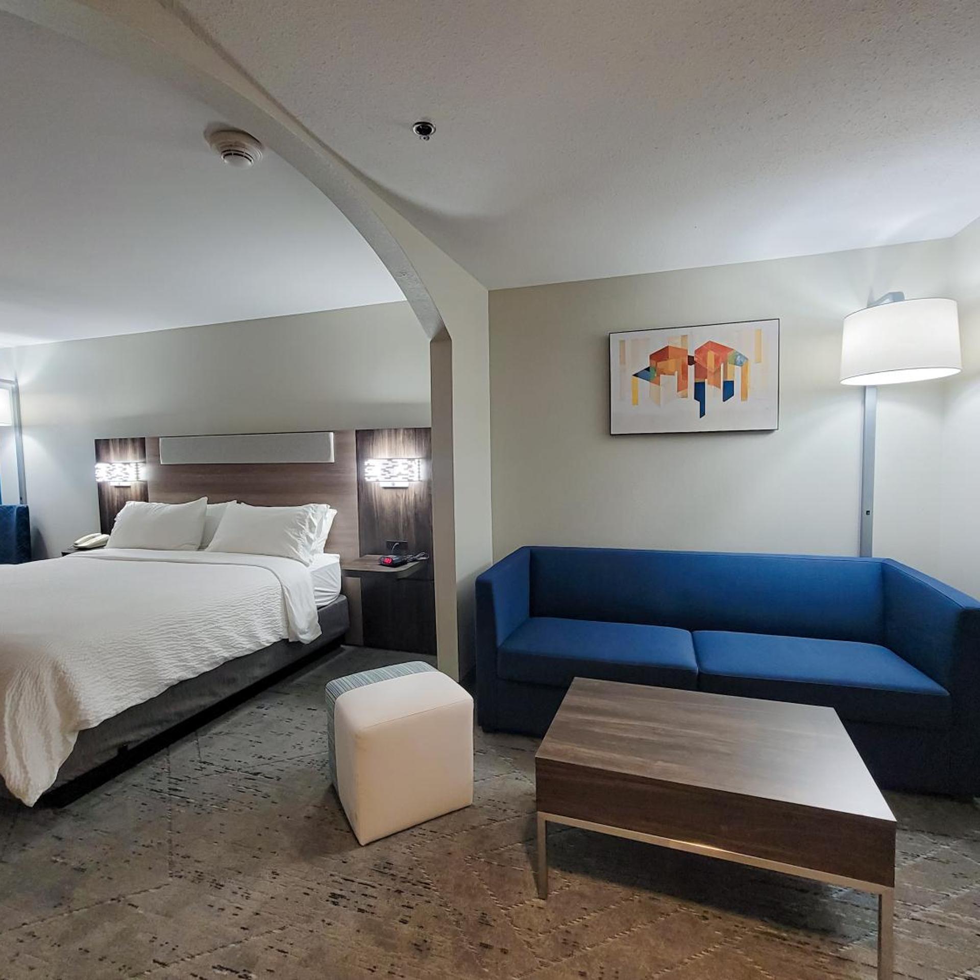 holiday inn express and suites enid hwy 412