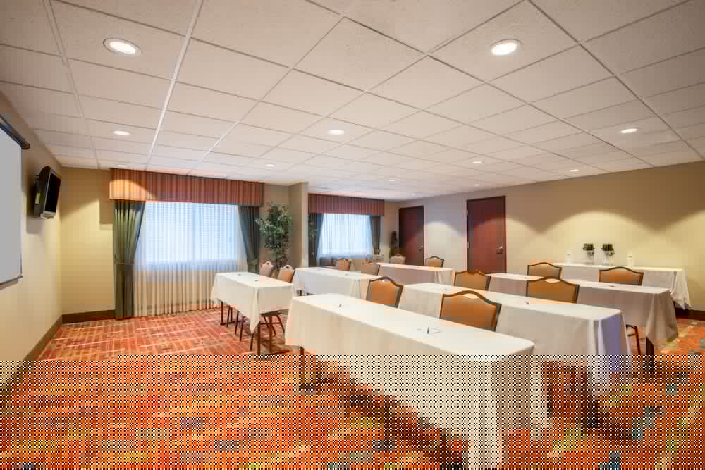 holiday inn express and suites enid hwy 412