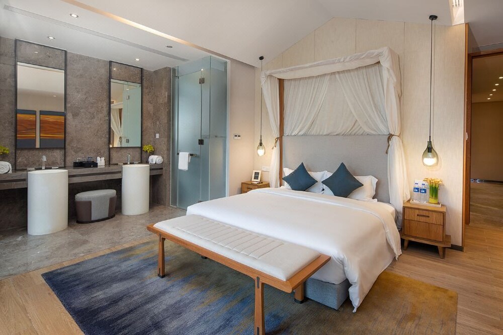 hazens east resort hotel