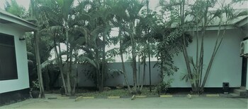 transit motel airport