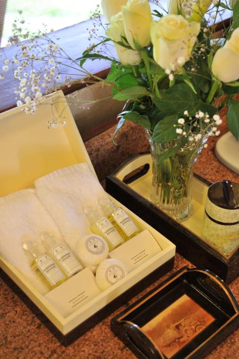 lake elmenteita serena camp