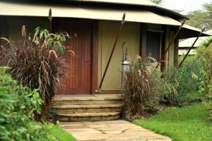 lake elmenteita serena camp