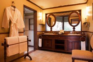 lake elmenteita serena camp